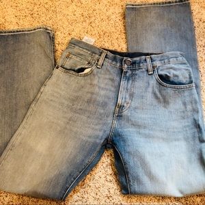 Levi’s 517 Bootcut Jeans - Like New! 32 W x 32 L